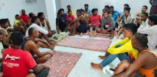 झारखंड के 48 मजदूर अफ्रीका के ट्यूनीशिया में फंसे, खाने तक के लाले पड़े, सरकार से मदद की गुहार अफ्रीका के ट्यूनीशिया में फंसे झारखंड के 48 मजदूर, खाने तक के लाले पड़े, सरकार से मदद की गुहार