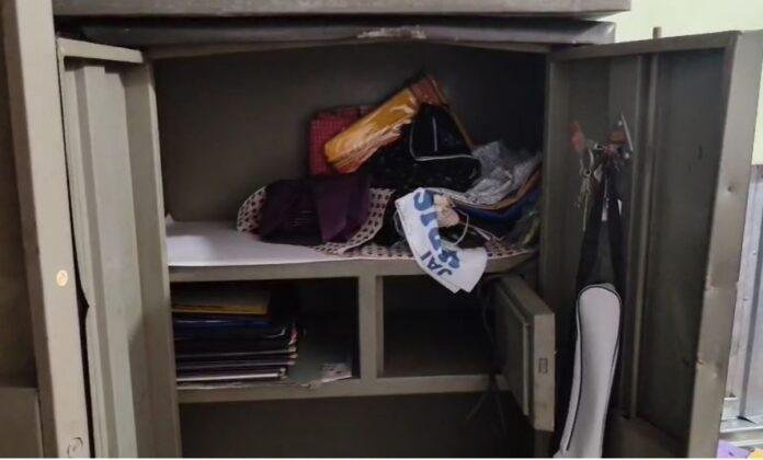 Bokaro: चोरों ने फिर मचाया उत्पात, सेक्टर 12A में बंद मकान को बनाया निशाना