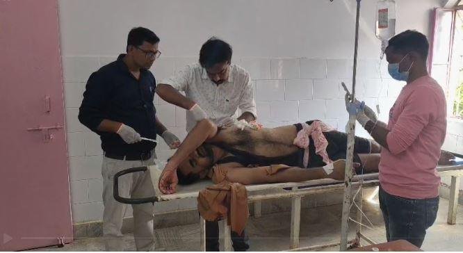 सारठ चाकू हमला Deoghar