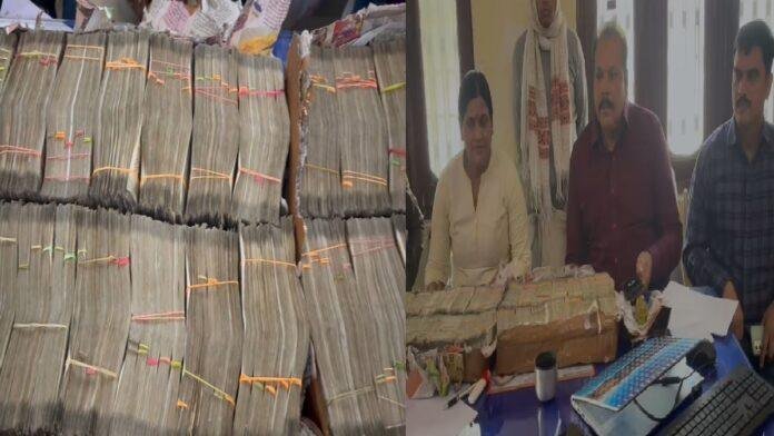 हावड़ा दुरंतो एक्सप्रेस से 70 लाख रूपये बरामद, झाझा स्टेशन पर RPF – GRP की संयुक्त कार्रवाई