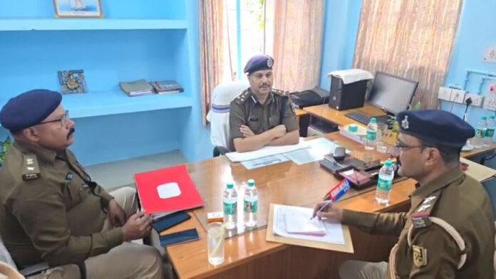 पूर्णिया DIG ने अररिया महिला थाना का किया औचक निरीक्षण