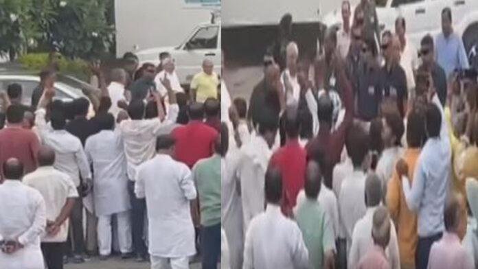 Breaking : विधानसभा चुनाव के बीच CM नीतीश पहुंचे JDU दफ्तर, बड़े नेताओं के साथ कर रहे मंत्रणा