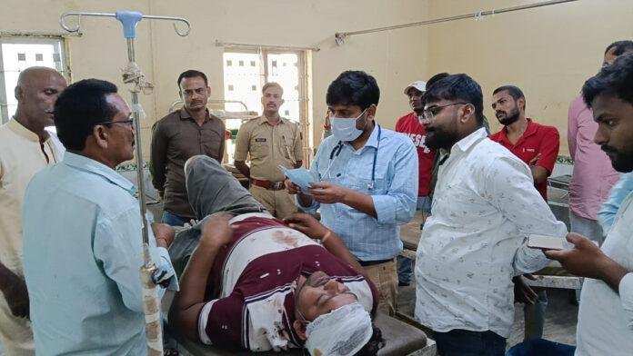 चुनावी रंजिश में झड़प, 2 घायल, पुलिस ने बढ़ाई चौकसी