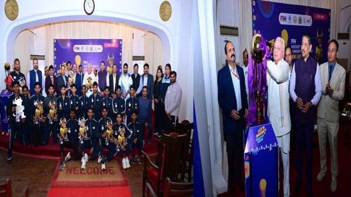 पटना पहुंचने पर 'हॉकी मेंस जूनियर वर्ल्ड कप 2025' के ट्रॉफी का हुआ भव्य स्वागत