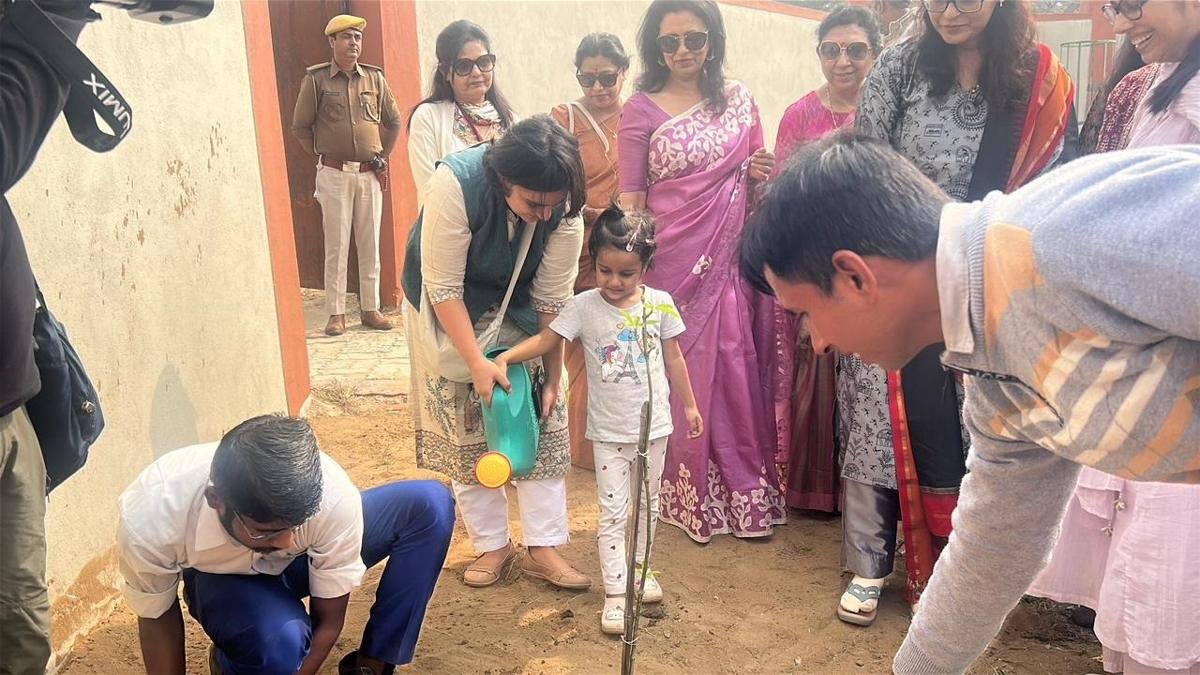 IAS Wife 4 1 22Scope News