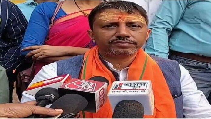 चुनाव में जीत के बाद पटना साहिब, पटनदेवी और शीतला मंदिर पहुँचे रत्नेश कुशवाहा, बोले - अधूरे काम होंगे पूरे