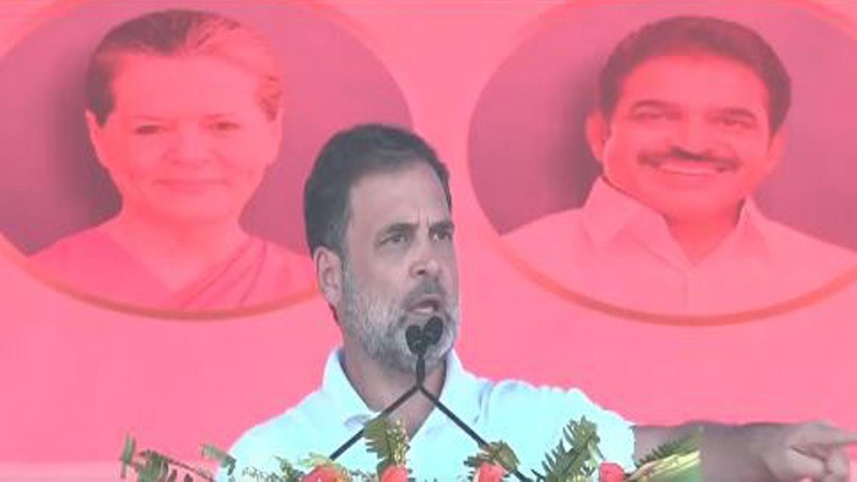 किशनगंज में गरजे राहुल, कहा- मोदी के खून में नफरत है, वे लोगों को चाहते हैं बांटना 5 22Scope News Kishanganj Rahul 3 22Scope News