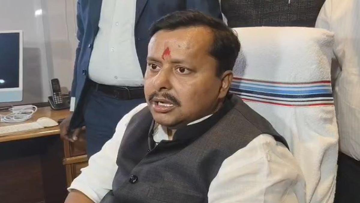 विभागों के बंटवारा के बाद धीरे-धीरे पदभार ग्रहण कर रहे हैं मंत्री | 22Scope News Mantri Vibhag 3 22Scope News