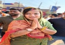 पवन सिंह की पत्नी ज्योति सिंह पर आचार संहिता से संबंधित केस दर्ज