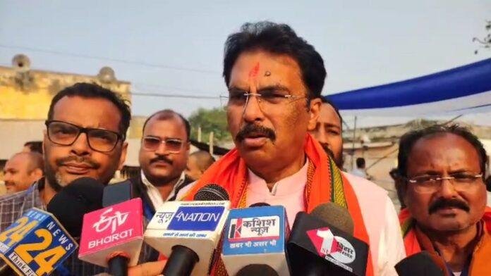 Breaking News : दरभंगा शहर से बीजेपी उम्मीदवार संजय सारावगी छठी बार जीते,जनता का जताया आभार, बोले एनडीए की लहर है