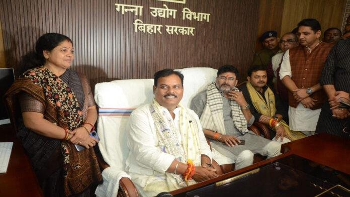 बिहार के गन्ना उद्योग विभाग के नए मंत्री संजय कुमार ने ग्रहण किया पदभार