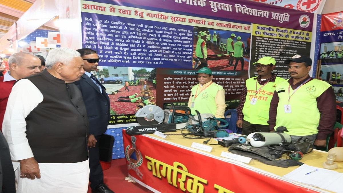 सुबह-सुबह मुख्यमंत्री नीतीश कुमार पहुँचे सोनपुर मेला, कई स्टॉल पर पहुँच कर लिया जायजा 6 22Scope News WhatsApp Image 2025 11 30 at 11.53.52 1 22Scope News