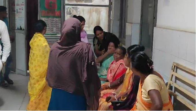 दर्दनाक सड़क हादसा: बीएड छात्रा आशा कुमारी की मौत, पति और 7 महीने की बच्ची घायल