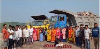 Ramgarh: प्रदूषण से परेशान ग्रामीणों ने सिरका कोलियरी का खनन और डंपिंग का काम किया बंद Ramgarh: प्रदूषण से परेशान ग्रामीणों ने सिरका कोलियरी का खनन और डंपिंग का काम किया बंद