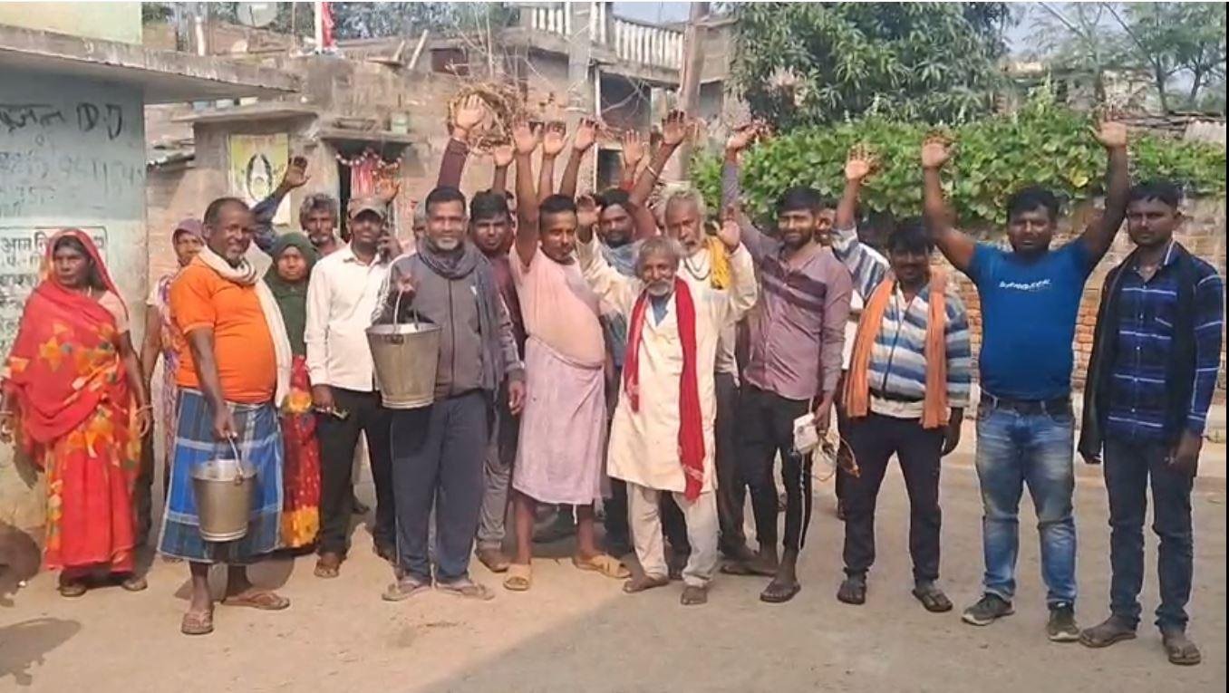 बांका में करोड़ों खर्च के बाद भी सूखे हैं नल ! मुख्यमंत्री के ड्रीम प्रोजेक्ट में लगा पलीता, हर घर नल-जल योजना साबित हुई फेल! | 22Scope News b1 22Scope News