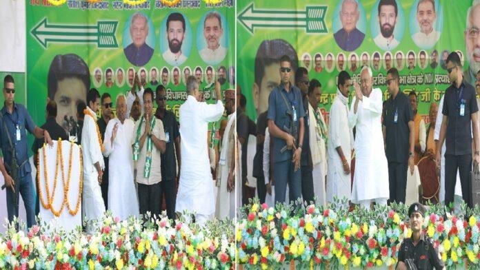 पश्चिमी चंपारण के हरनाटांड़ में एक विशाल जनसमूह को संबोधित किया, जद (यू) प्रत्याशी श्री धीरेन्द्र प्रताप सिंह के पक्ष में मतदान की अपील की मुख्यमंत्री नीतीश कुमार