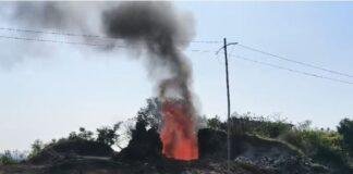 बीसीसीएल एरिया-4 के चानक से उठ रहा जहरीला धुआं, धुंध और दुर्गंध से ग्रामीण हो रहे परेशान बीसीसीएल एरिया-4 के चानक से उठ रहा जहरीला धुआं, धुंध और दुर्गध से ग्रामीण हो रहे परेशान