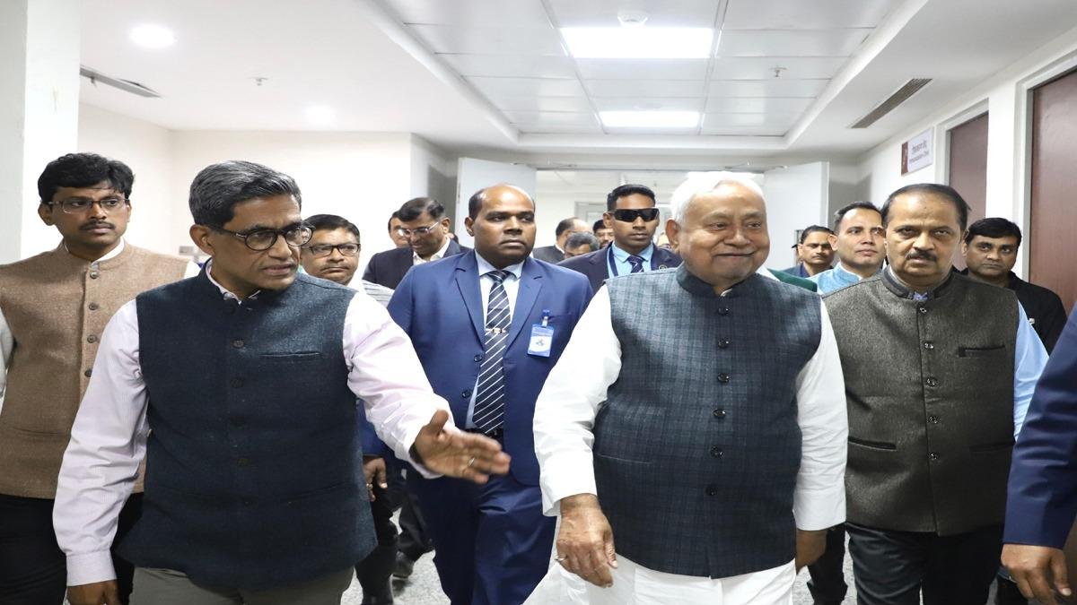 मुख्यमंत्री ने पीएमसीएच स्थित आपातकालीन इकाई भवन का किया निरीक्षण, अधिकारियों को दिये आवश्यक दिशा-निर्देश 1 22Scope News e995beb2 326b 4687 83c5 88144ee429ed 22Scope News