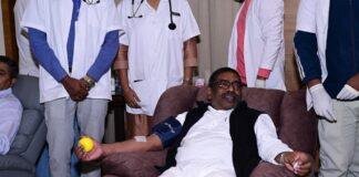 सीएम हेमंत सोरेन ने रक्तदान कर ‘स्वैच्छिक रक्तदान महाअभियान’ का किया शुभारंभ रक्तदान महाअभियान