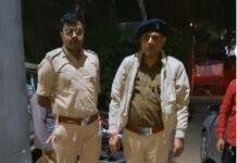 Excise raid: अवैध विदेशी शराब बनाने वाली मिनी फैक्ट्री का भंडाफोड़, अवैध विदेशी शराब समेत सामग्री जब्त