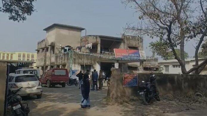 प्रेम प्रसंग मे युवक की गोली मार कर हत्या, प्रेमिका ने बुला कर परिजनों से पिटवाया , हाथ पैर बांधकर मारी गोली