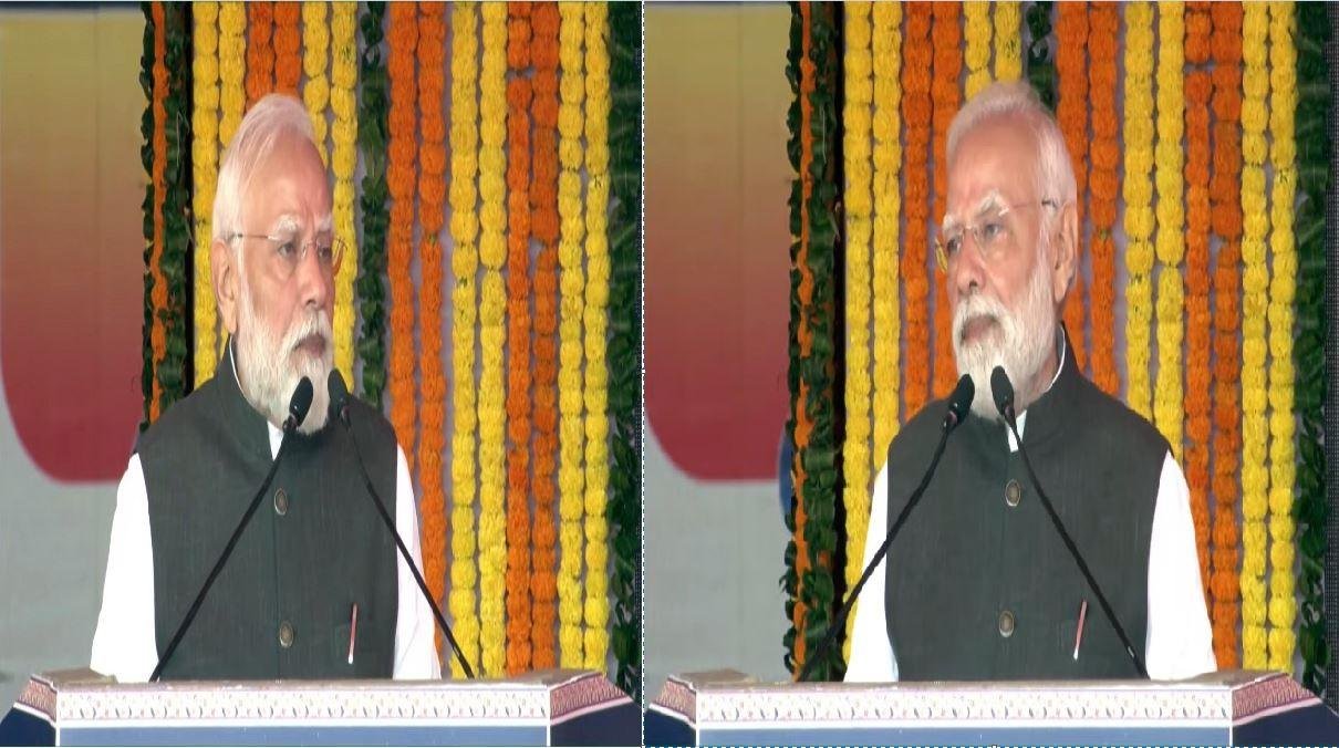 पीएम मोदी ने चार वंदे भारत ट्रेन को दिखाई हरी झंडी,तीर्थ यात्राओं को बताया देश की चेतना का माध्यम 3 22Scope News pm 2 22Scope News