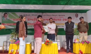 Garhwa News: दत्तोपंत ठेंगड़ी रोजगार मेला का आयोजन