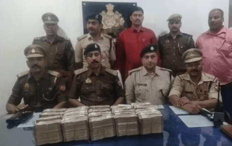 UP News: गोरखपुर रेलवे पुलिस ने मोकामा के युवक को लिया हिरासत में UP News: गोरखपुर रेलवे पुलिस ने मोकामा के युवक को लिया हिरासत में