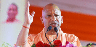 UP News: सीएम योगी ने किया बड़ा एलान, सभी स्कूलों में गाया जाएगा ‘Vande Mataram’ UP News: सीएम योगी ने किया बड़ा एलान