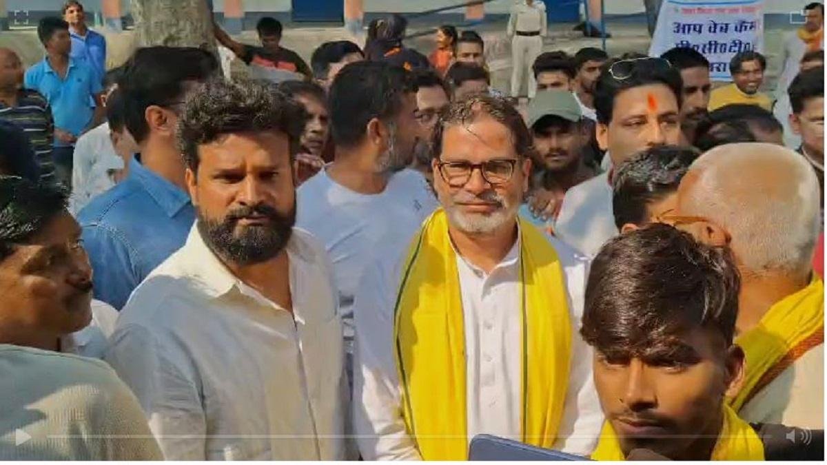 वोट डालने पहुँचे प्रशांत किशोर, सुनहरे भविष्य के लिये मतदान की अपील की, चेनारी विधानसभा क्षेत्र में ग्रामीणों ने किया वोट बहिष्कार 2 22Scope News वोट डालने पहुँचे प्रशांत किशोर, सुनहरे भविष्य के लिये मतदान की अपील की, चेनारी विधानसभा क्षेत्र में ग्रामीणों ने किया वोट बहिष्कार