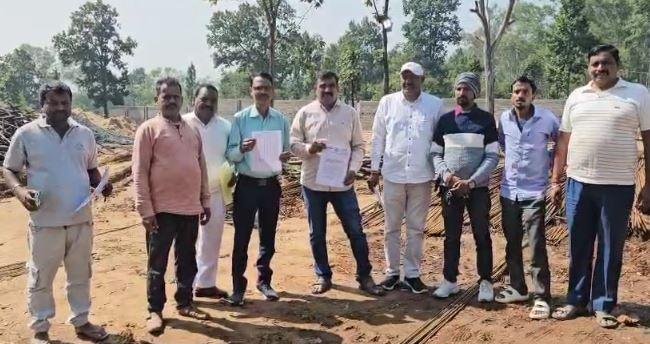 Hazaribagh: कस्तूरबा गांधी आवासीय विद्यालय का वन भूमि पर बनने का लोगों ने किया विरोध