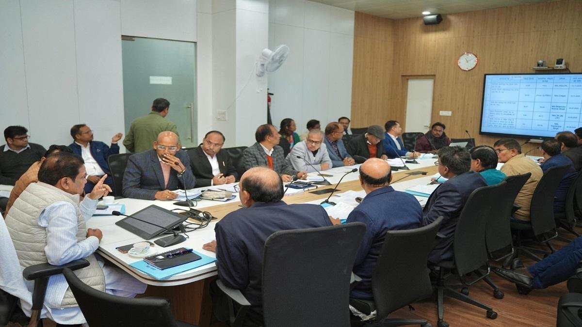 विभागीय योजनाओं की समीक्षा में बोले मंत्री डॉ दिलीप जायसवाल- निर्माण कार्यो में आ रहे बाधाओं को शीघ्र करे दूर | 22Scope News 044a8ff4 53bc 4bcd 97c9 b62bc3e1501d 22Scope News