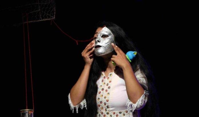 दस्तक पटना की नई प्रस्तुति: मुंबई के रंगमंच पर जीवंत हुई ट्रेजेडी क्वीन मीना कुमारी