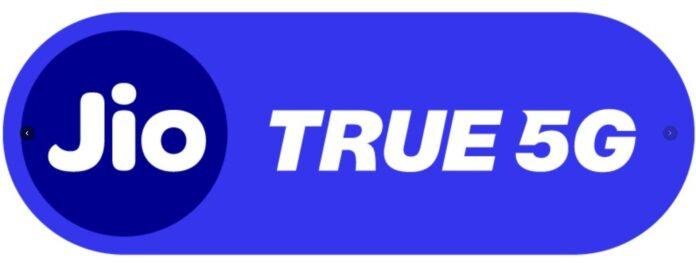 2025 में 5G ने बदला भारत का डेटा कंजम्प्शन पैटर्न, जियो के नाम रहा डिजिटल ग्रोथ का साल