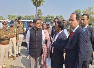 गयाजी में 1670 एकड़ में फैले इंटीग्रेटेड मैन्युफैक्चरिंग क्लस्टर प्रोजेक्ट का प्रत्यय अमृत ने स्थल का किया निरीक्षण गयाजी में 1670 एकड़ में फैले इंटीग्रेटेड मैन्युफैक्चरिंग क्लस्टर प्रोजेक्ट का प्रत्यय अमृत ने स्थल का किया निरीक्षण