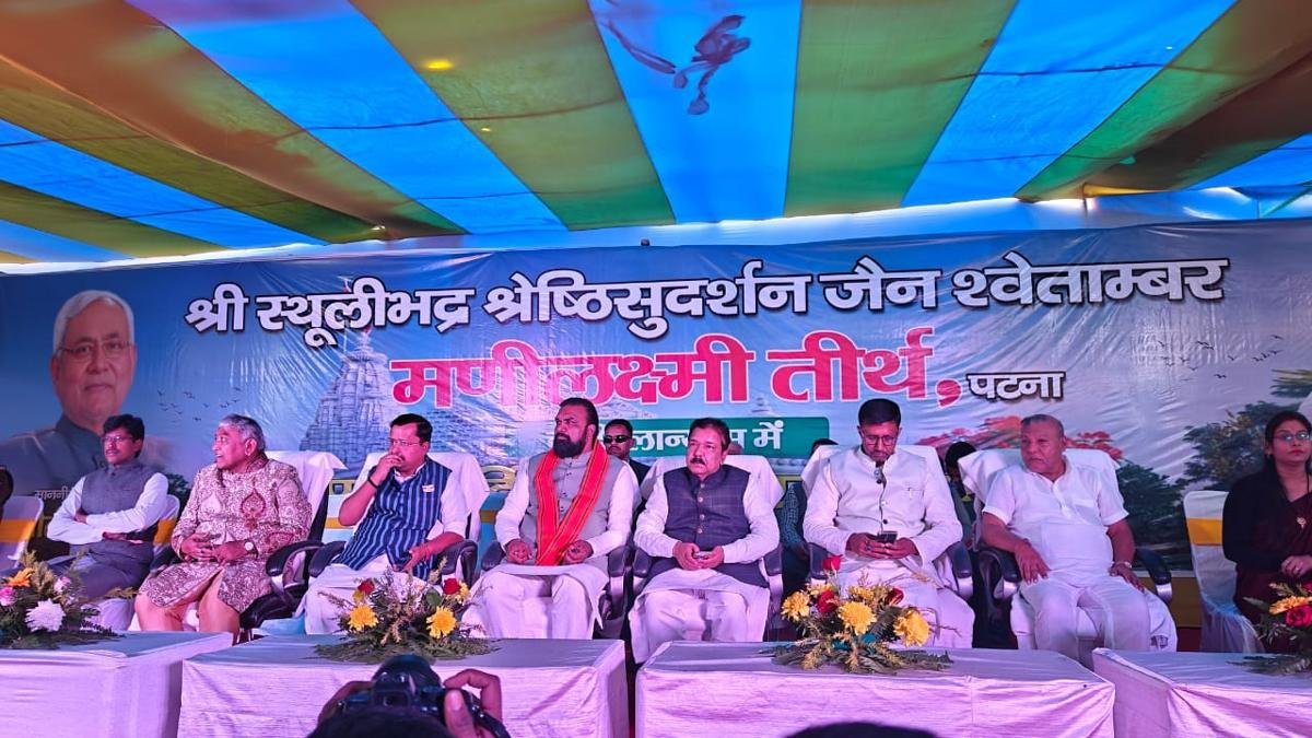 श्री स्थूलीभद्र श्रेष्ठीसुदर्शन जैन श्वेतांबर मणीलक्ष्मी तीर्थ में भव्य मंदिर भूमि पूजन कार्यक्रम में शामिल हुए दिलीप जायसवाल | 22Scope News Dilip Jaishwal 2 22Scope News