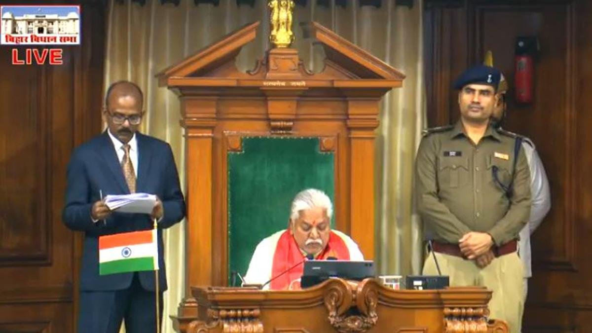 विधानसभा में राज्यपाल का अभिभाषण शुरू, अध्यक्ष, सभापति व सीएम मौजूद 1 22Scope News Gover 2 22Scope News