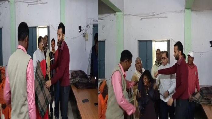 बढ़ती ठंड में राहत! मोहनिया में 109 गरीब व असहाय लोगों के बीच कंबल वितरण