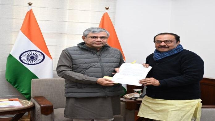 सांसद विवेक ठाकुर ने रेल संपर्कता व यात्री सुविधा को लेकर रेल मंत्री से की मुलाकात