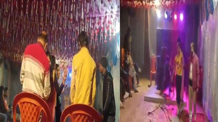 सरकारी स्कूल के शिक्षक नर्तकियों के साथ डांस करते दिखे, Video Viral