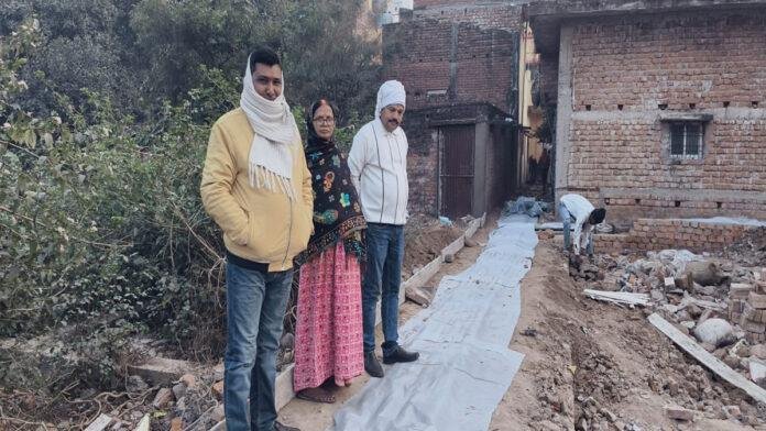 25 वर्षों बाद शिवनगर मोहल्ले में कराया गया नली गली का कार्य पूरा