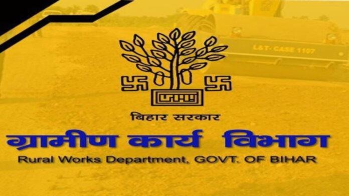 गड्ढा दिखा, मोबाइल निकाला और शिकायत भेजी, अब सड़क की निगरानी करेगी जनता