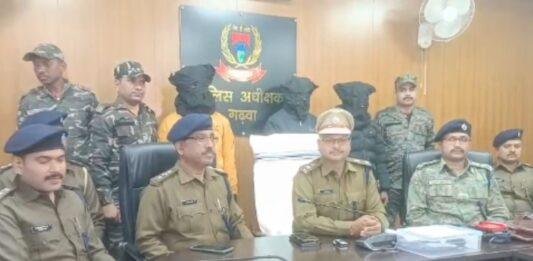 Garhwa News: ज्वेलरी विक्रेता गोलीकांड का पुलिस ने किया खुलासा