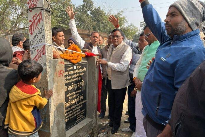 Birni News: बगोदर विधायक ने किया कपिलो–सरकी टोला पथ निर्माण कार्य का भूमि पूजन