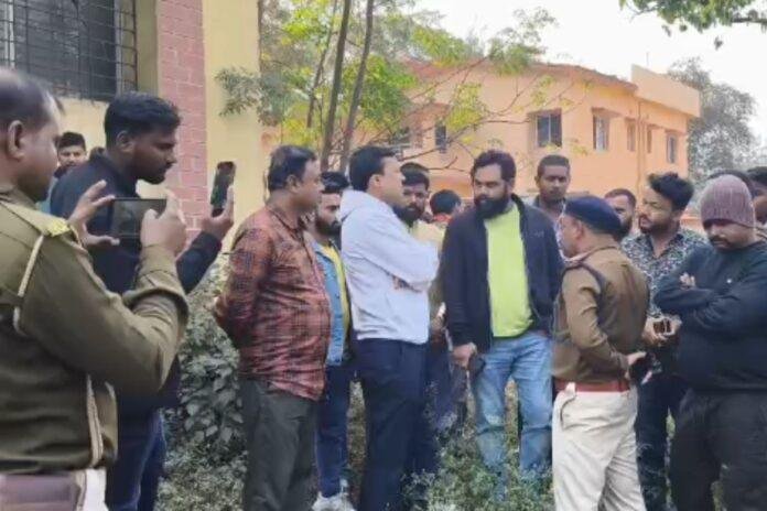 Gamharia News: गम्हरिया ब्लॉक परिसर में बछड़े का कटा सिर मिलने से हड़कंप