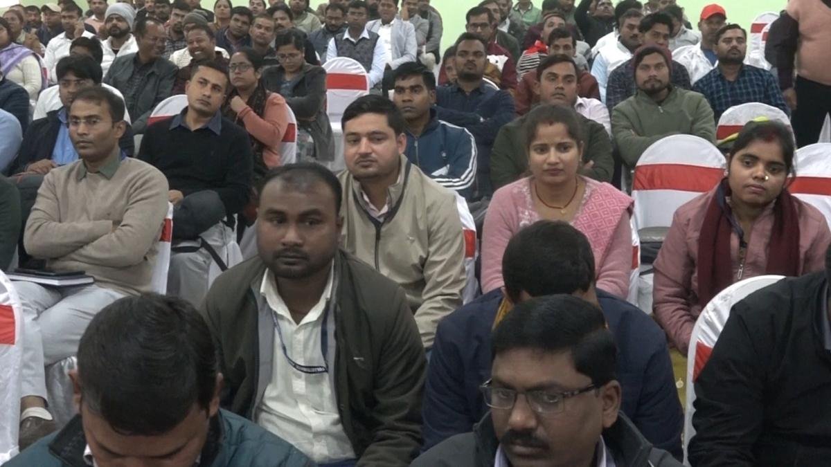 भूमि से जुड़े मामलों के निदान के लिए राज्य सरकार की नई पहल, विजय सिन्हा ने अपने आवास पर शुरू किया भूमि सुधार जन कल्याण संवाद | 22Scope News Vijay Sinha 3 1 22Scope News