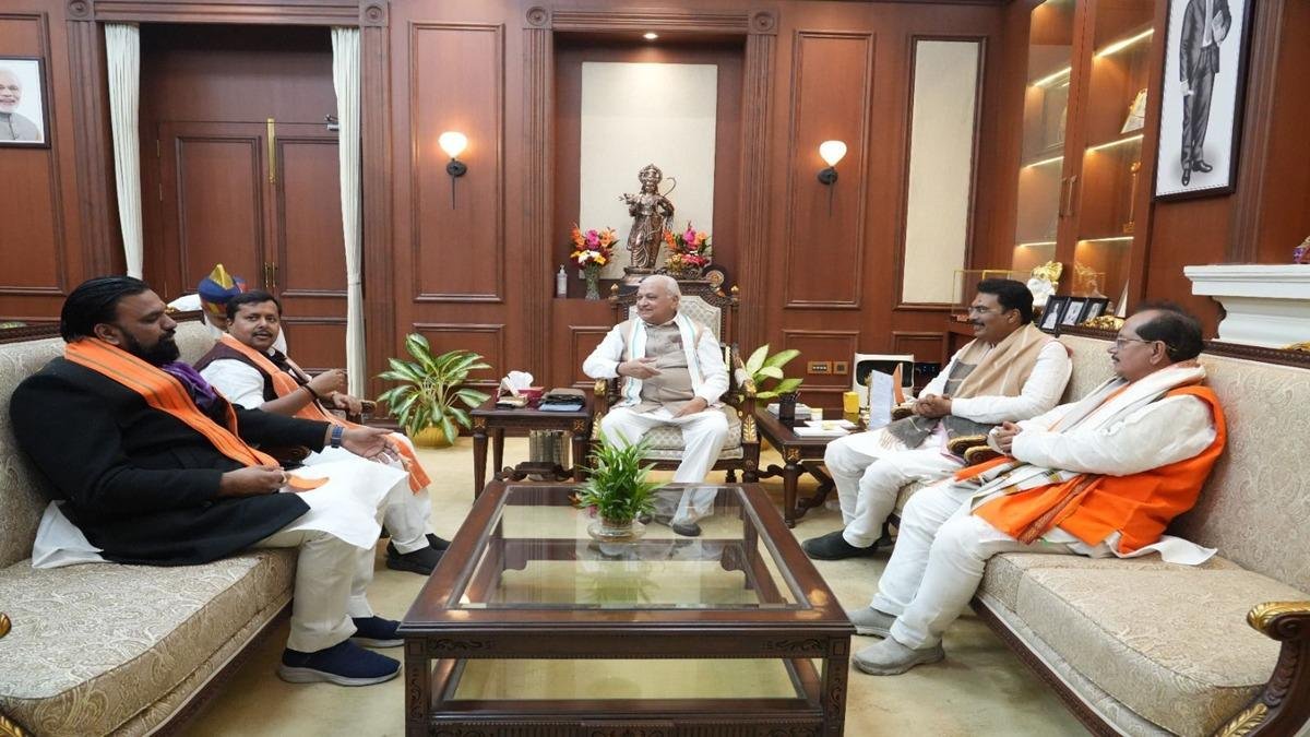 राजभवन पहुँचे नितिन नबीन, राष्ट्रीय कार्यकारी अध्यक्ष बनने के बाद राज्यपाल से की मुलाकात | 22Scope News WhatsApp Image 2025 12 23 at 17.23.24 22Scope News