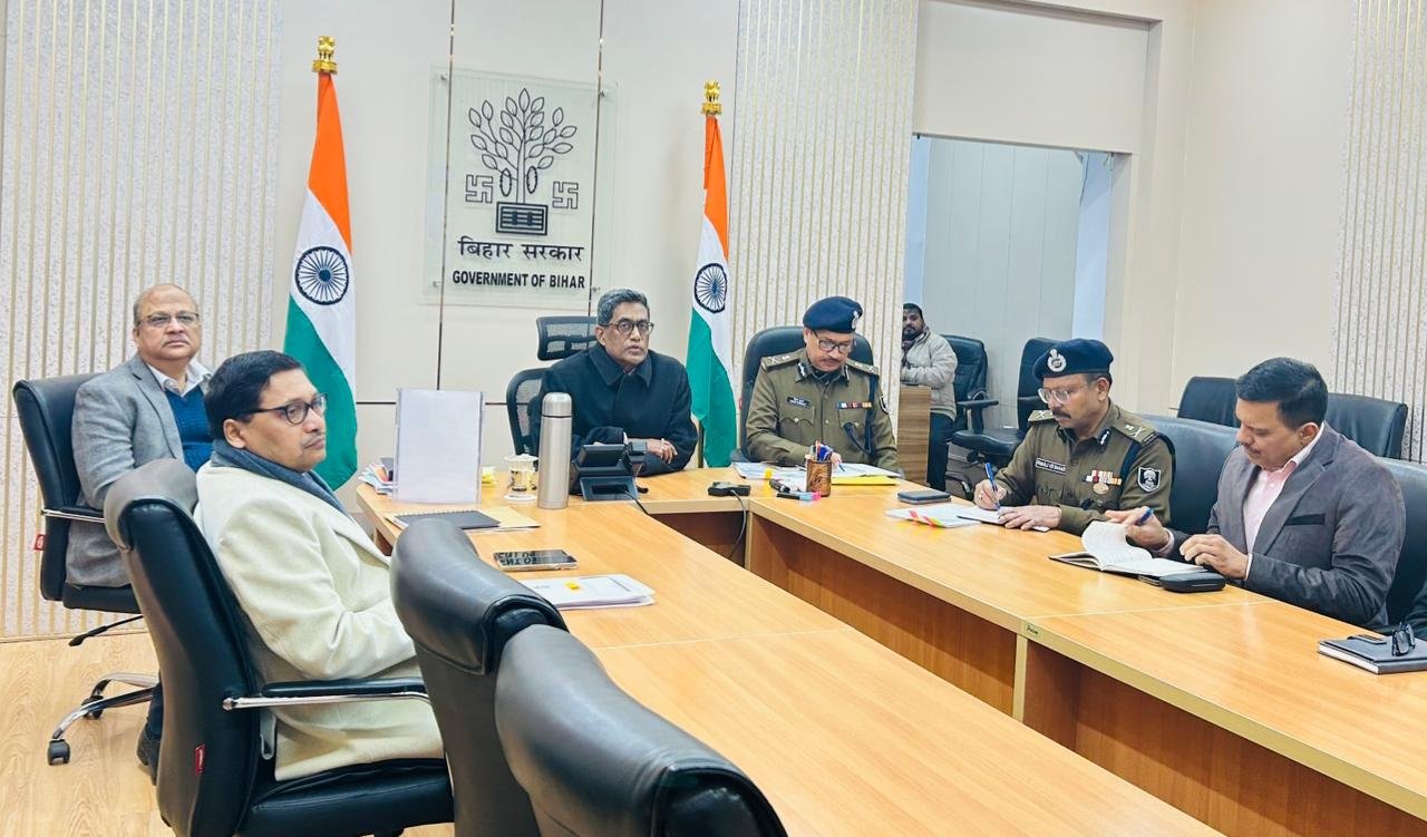 नववर्ष पर कानून-व्यवस्था को लेकर मुख्य सचिव की अध्यक्षता में उच्चस्तरीय बैठक संपन्न, जिलाधिकारी और पुलिस अधीक्षकों को मिला खास निर्देश | 22Scope News WhatsApp Image 2025 12 30 at 13.51.21 1 22Scope News