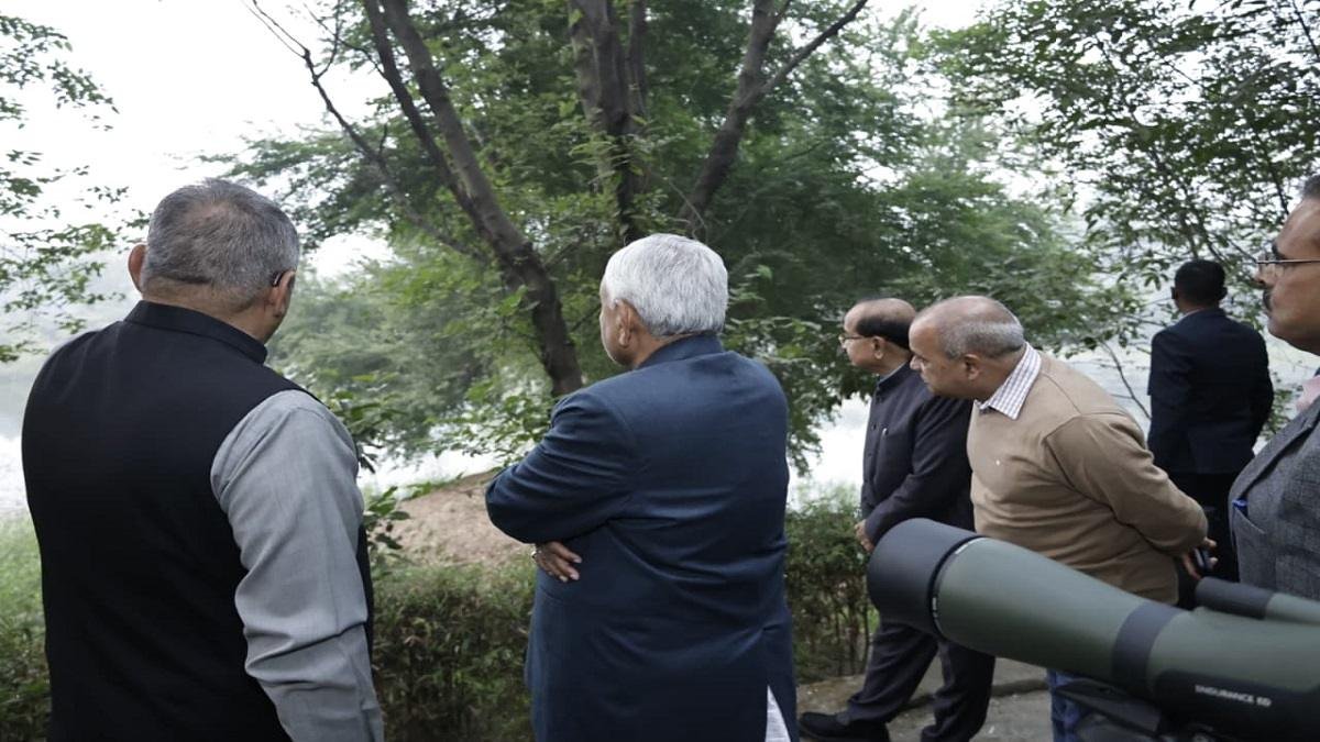 मुख्यमंत्री ने मुख्य सचिवालय परिसर स्थित राजधानी जलाशय में प्रवासी पक्षियों का किया अवलोकन | 22Scope News a5ee71b3 b641 45f5 b452 c36c30c2a24e 22Scope News