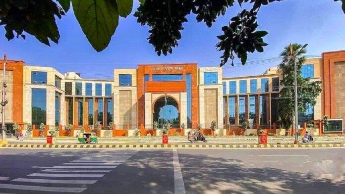 बिहार पुलिस के विशेष कार्य बल ने अंतरराज्यीय गिरोह का किया पर्दाफाश, इनोवा के साथ चार शातिर गिरफ्तार